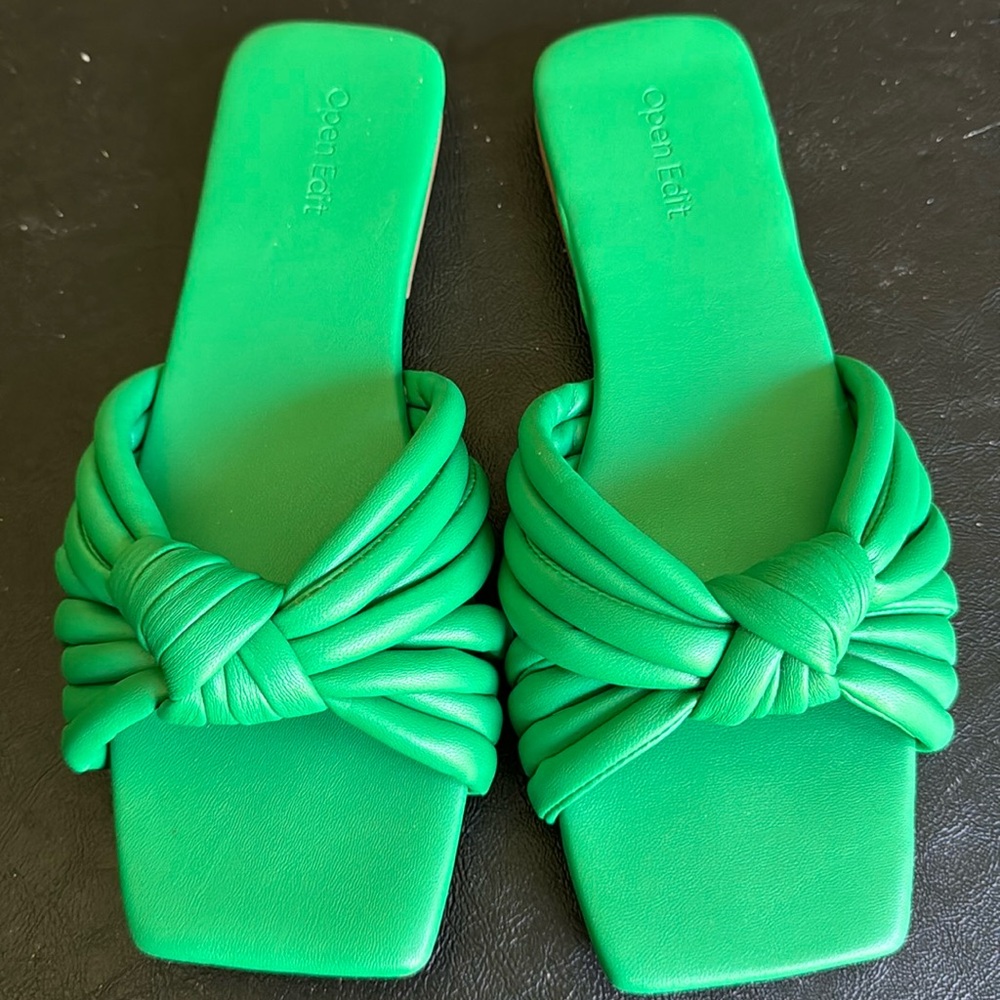 Open Edit Green Slides - image 1